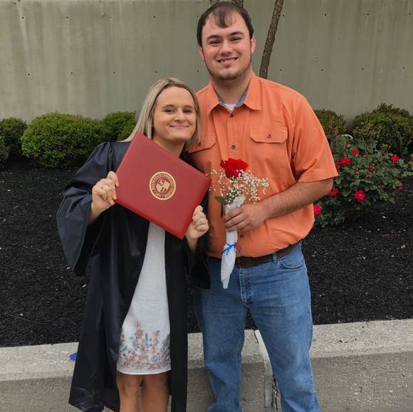 Meet your Posher, Loren - Picture 1 of 1